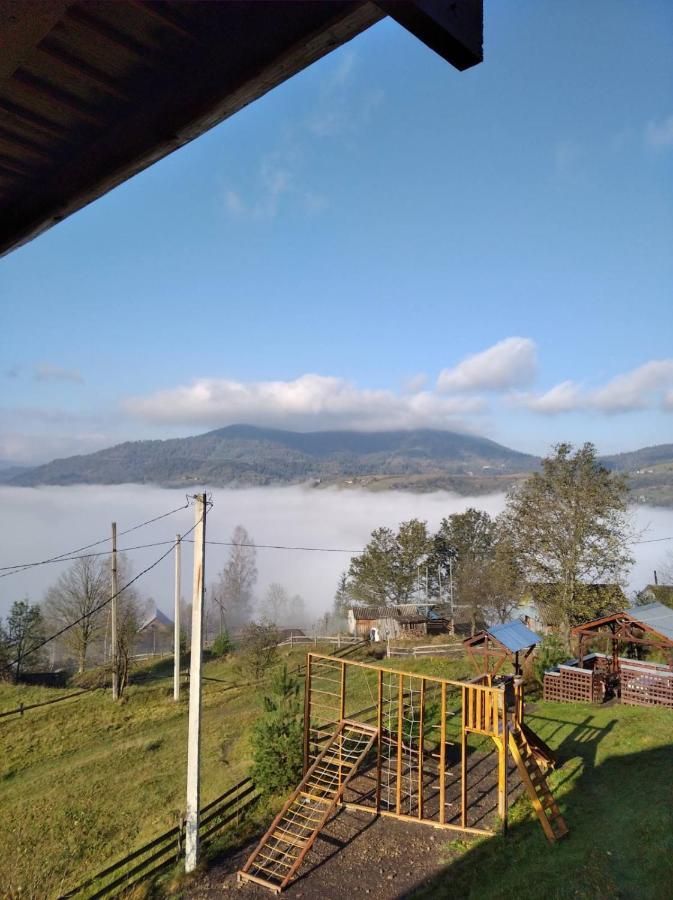 Гірська Вершина Hotell Slavske Exteriör bild